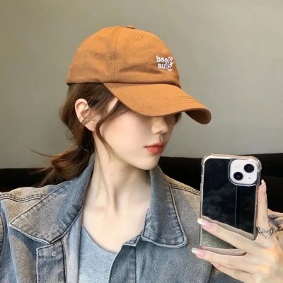 诺娜和埃斯特